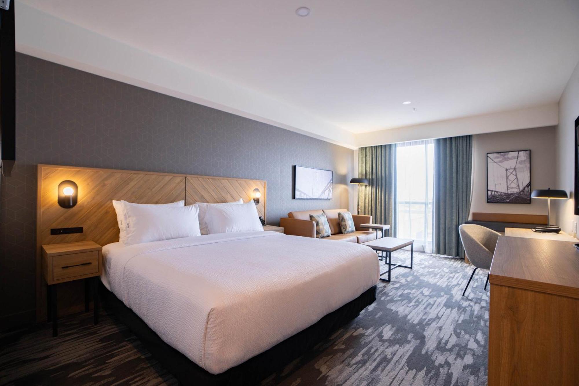 Sandman Signature Dartmouth Hotel & Suites Exterior foto