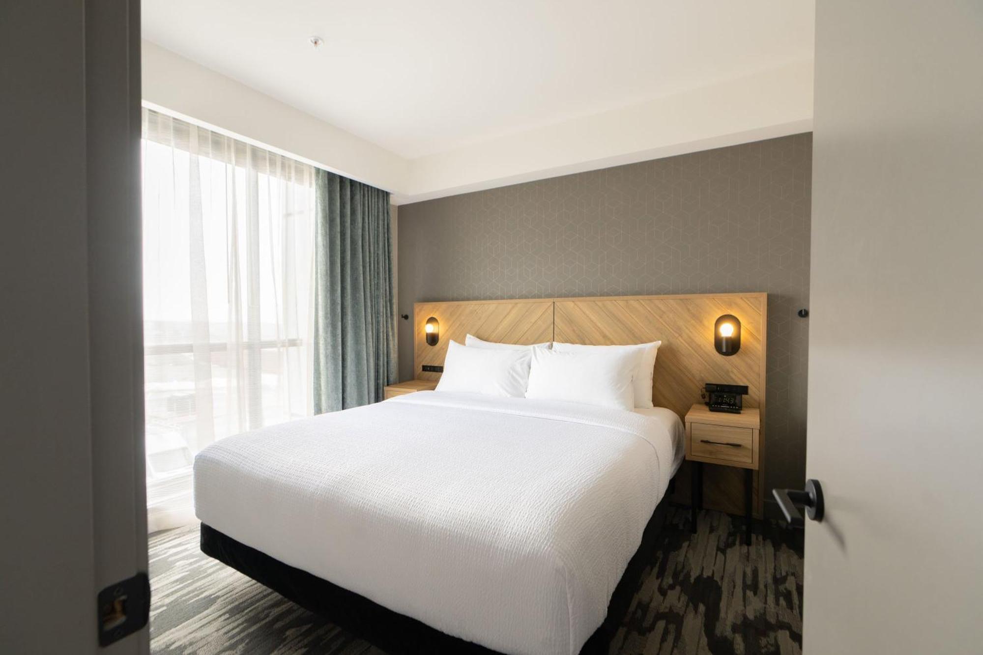 Sandman Signature Dartmouth Hotel & Suites Exterior foto