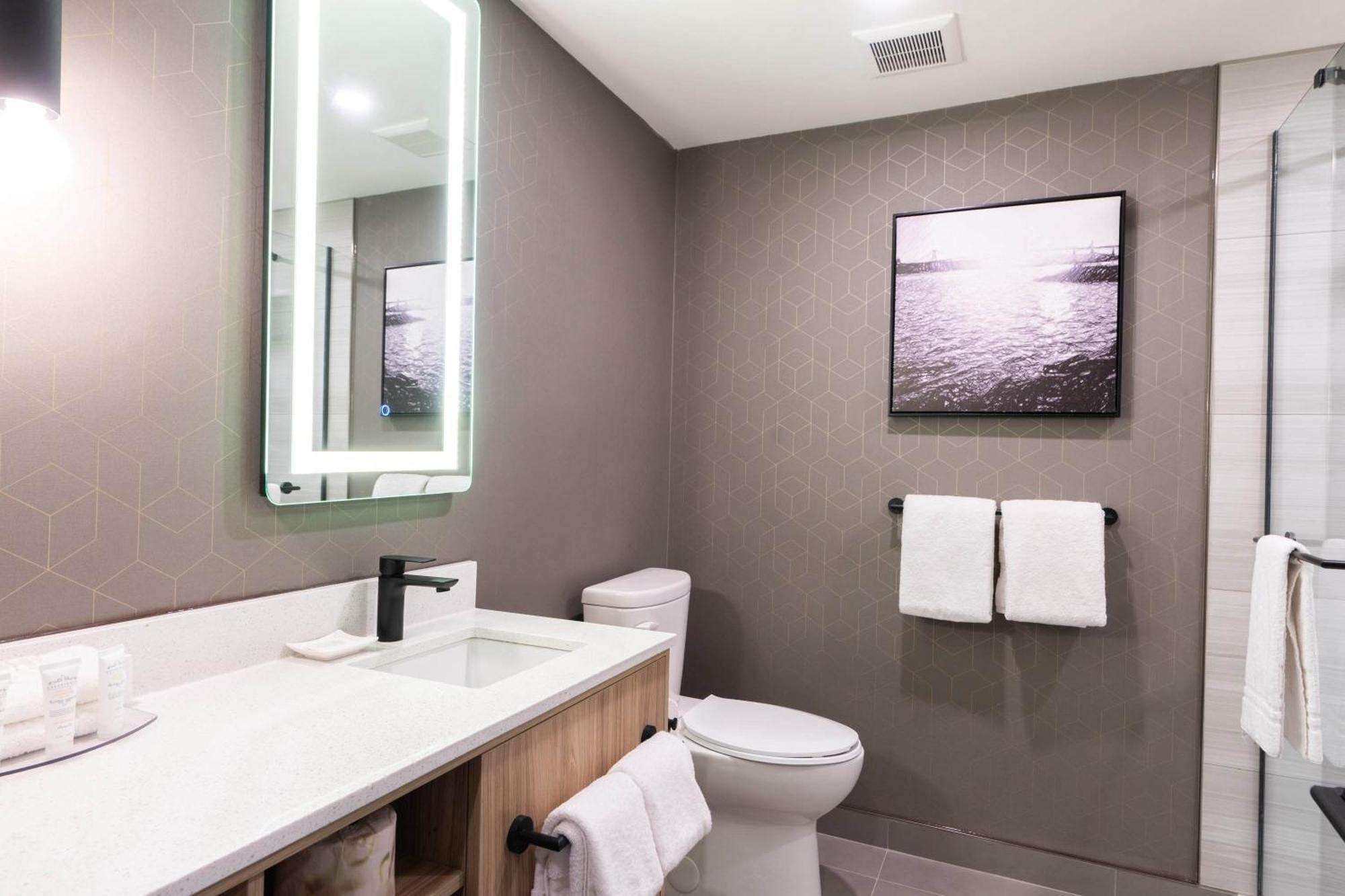 Sandman Signature Dartmouth Hotel & Suites Exterior foto