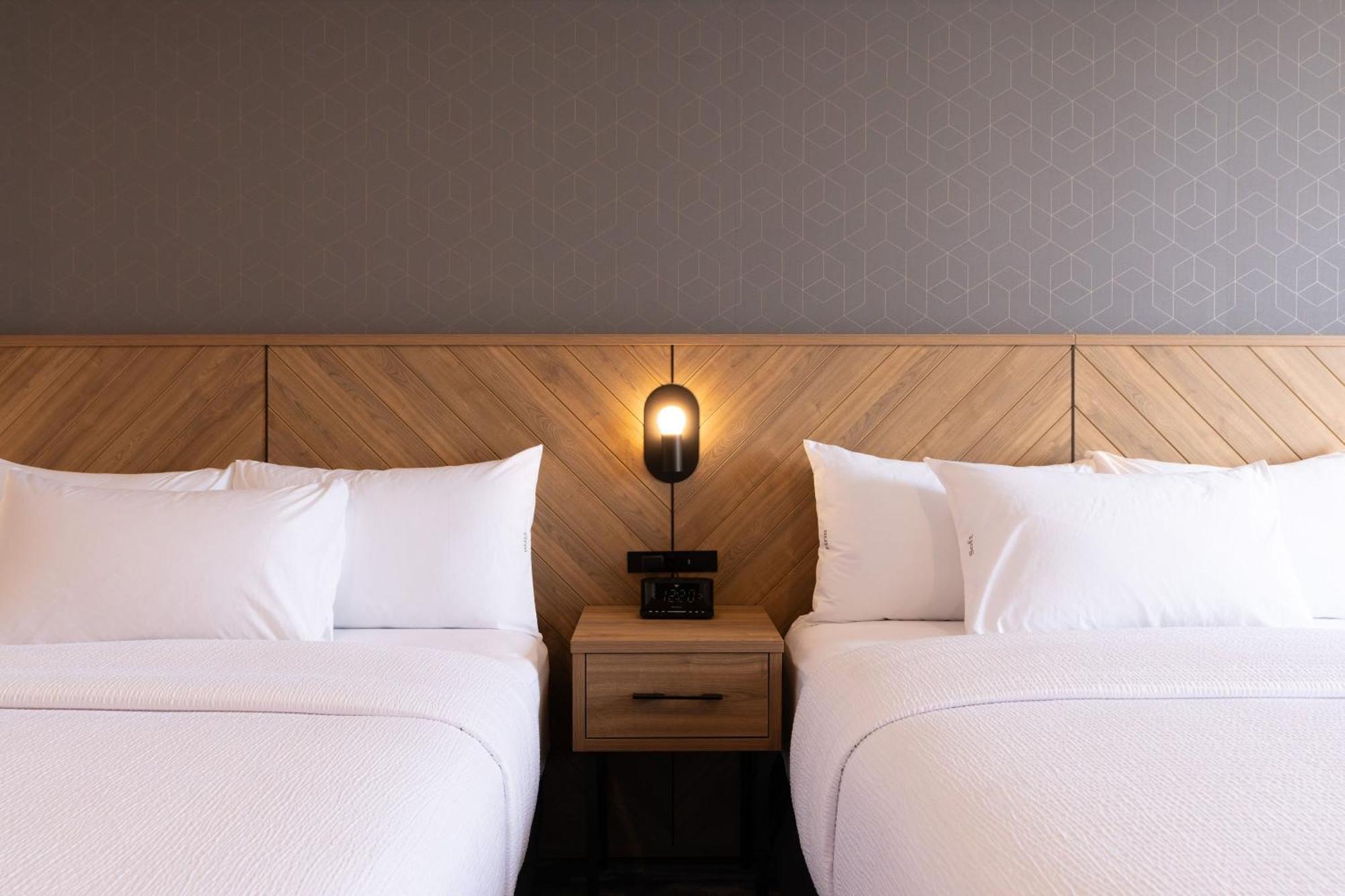 Sandman Signature Dartmouth Hotel & Suites Exterior foto